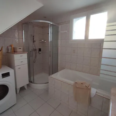 Prázdninový dům Confortable Avec Cheminee Et Parking, Proche Verdun - Fr-1-585-159