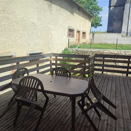 Confortable Avec Cheminee Et Parking, Proche Verdun - Fr-1-585-159 Vakantiehuis Dompcevrin