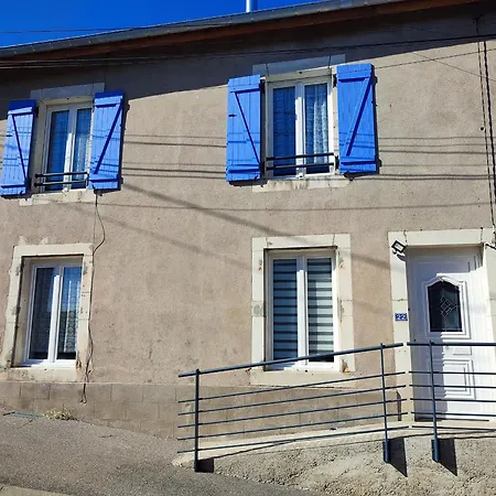 Confortable Avec Cheminee Et Parking, Proche Verdun - Fr-1-585-159