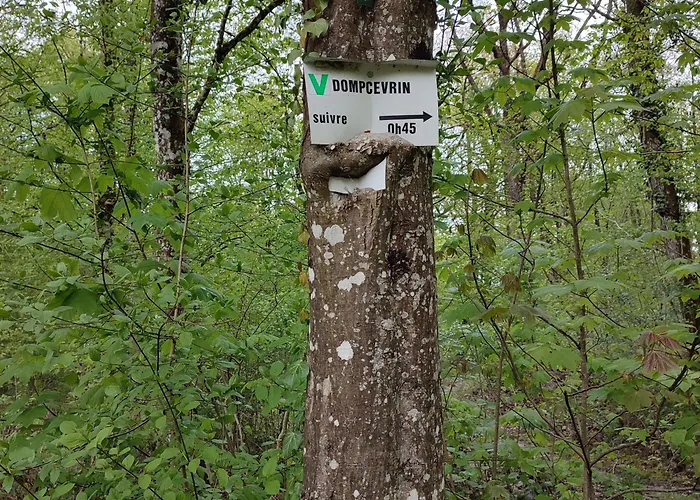 Confortable Avec Cheminee Et Parking, Proche Verdun - Fr-1-585-159 * Dompcevrin